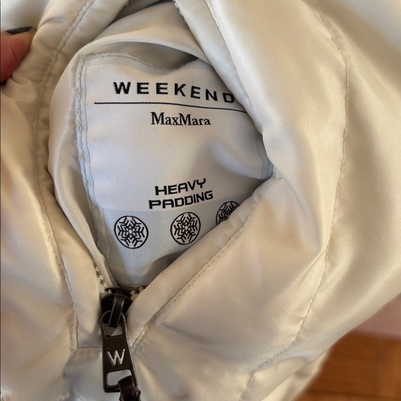 MaxMara Weekend Women's White Down Puffer Jacket Size 10 - Picture 11 of 11